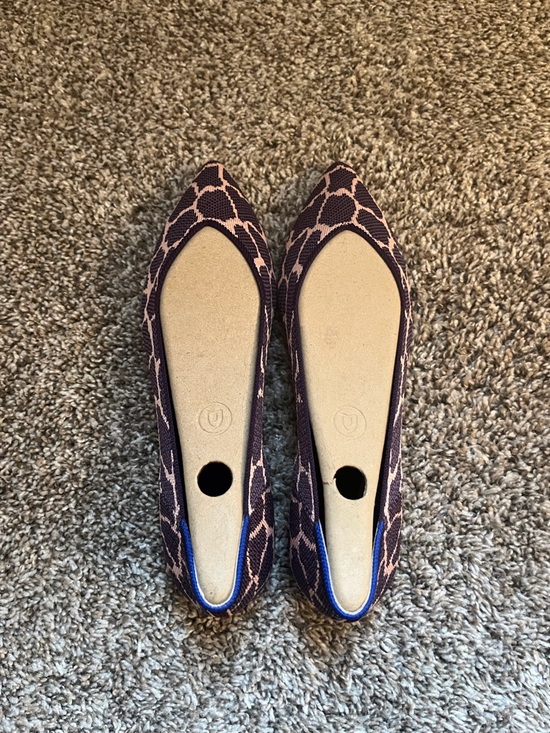 Rothy's Shoes - Rothy's The Pointe in Violet Giraffe Print, Size 9